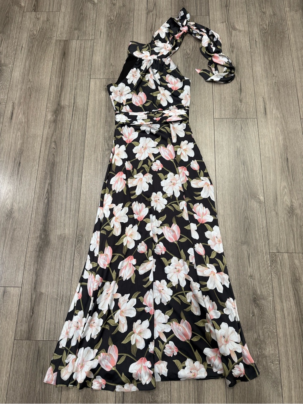 NWT Sachin & Babi Black Ebony Garden Kayla Halter Gown Sz 0